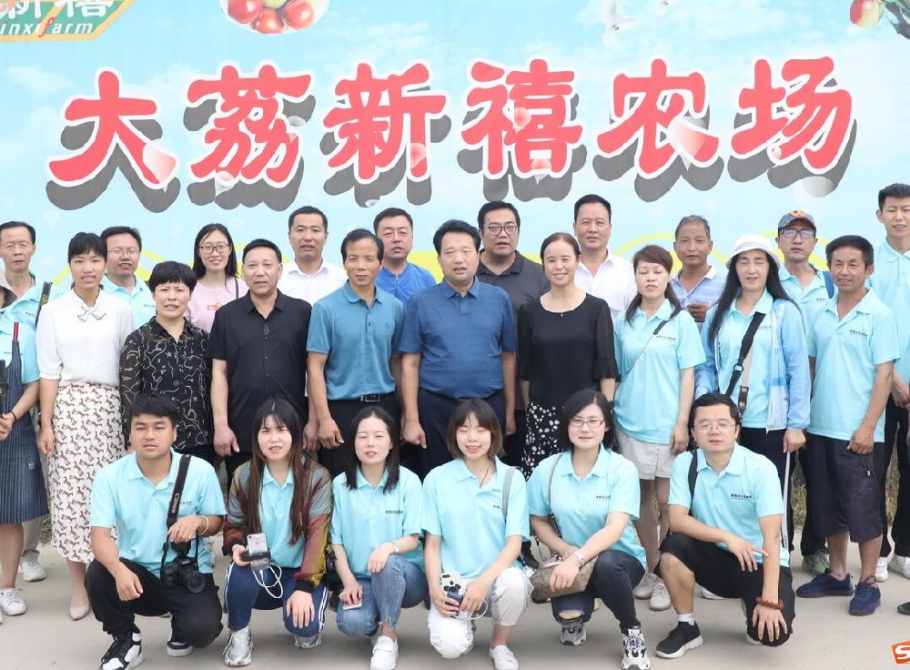 綠萌是冬棗智能分選設(shè)備國家高新技術(shù)企業(yè),對冬棗采后處理提供全套解決方案。綠萌冬棗分選機(jī)可進(jìn)行大小重量分級、外觀顏色分選。提供全自動冬棗分選設(shè)備,冬棗選果機(jī),智能冬棗分選機(jī),全自動冬棗分選機(jī),冬棗分級機(jī),小型冬棗分選機(jī)冬棗大小分選機(jī),冬棗顏色分選機(jī),更多冬棗分選方案報價,小型冬棗選果設(shè)備價格、冬棗分級機(jī)怎么樣、口碑好質(zhì)量好的冬棗選果機(jī)、了解高性能冬棗分選機(jī)多少錢,咨詢客服免費(fèi)獲取